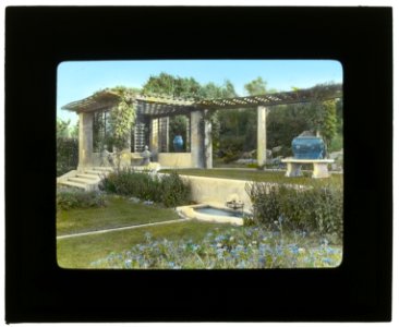 Beacon Hill House, Arthur Curtiss James house, Beacon Hill Road, Newport, Rhode Island. Blue Garden, pergola at south end LCCN2008676074