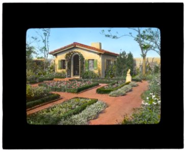 Black Point, Colonel Henry Huttleston Rogers, Jr., Gin Lane and Old Town Road, Southampton, New York. Children's garden LCCN2008675777