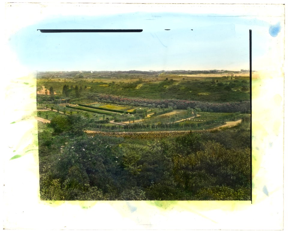 Beacon Hill House, Arthur Curtiss James house, Beacon Hill Road, Newport, Rhode Island. Vegetable garden LCCN2008680128