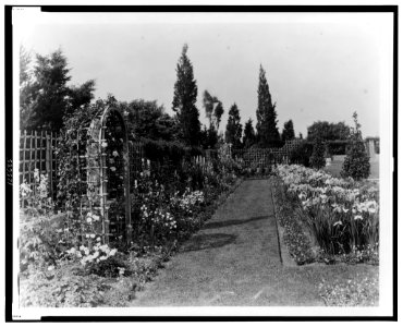 Beacon Hill House, Arthur Curtiss James house, Newport, Rhode Island. Blue Garden flower border and trellis LCCN00651325