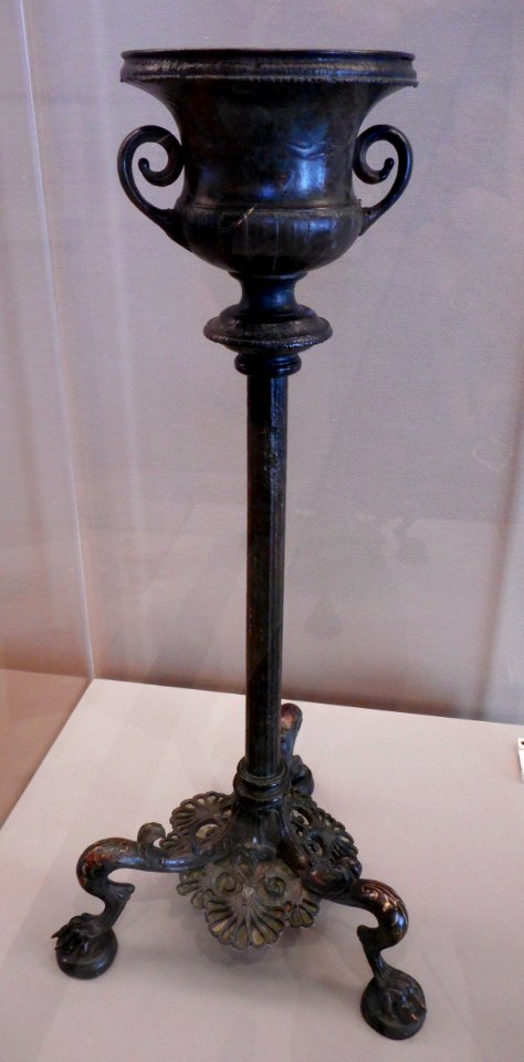 Candelabrum (1st century BC-1st century AD) from Herculaneum - Exhibition Herculaneum and Pompeii Vision of Discovery at the Archaeological Museum of Naples (43759825360)