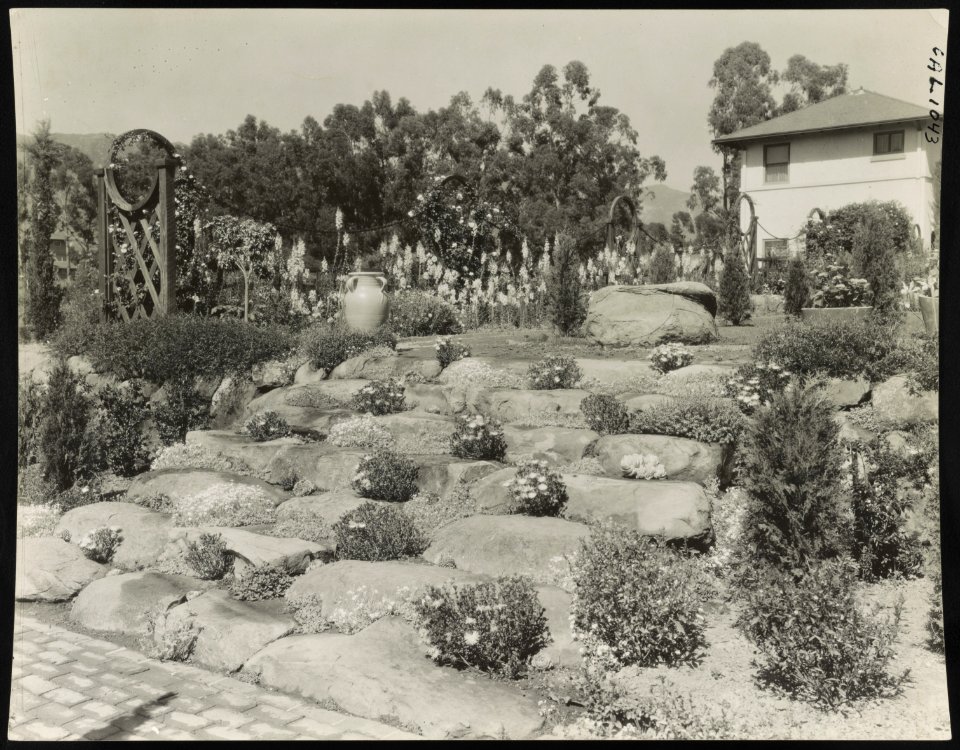 Casa de Mariposa, Walter Franklin Cobb house, Butterfly Lane, Montecito, California. Rock garden LCCN2008678822