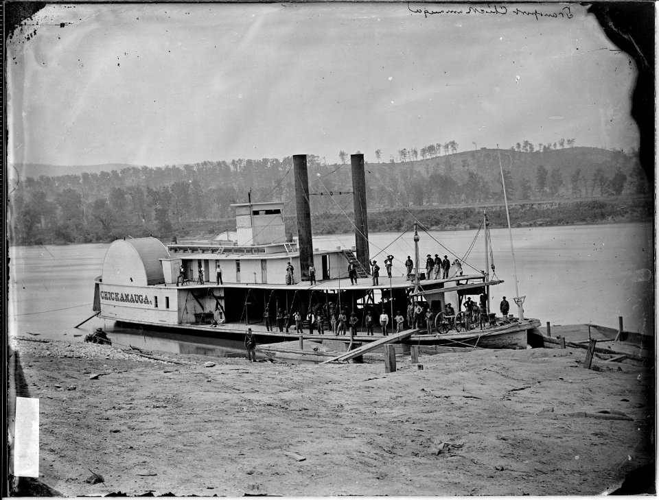 Chickamauga (transport steamer) on Tennessee River - NARA - 529161
