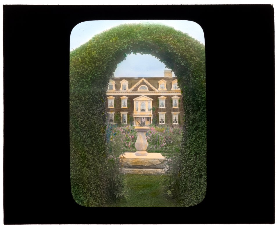 Claverack, Colonel Thomas Henry Barber house, Halsey Neck Lane, Southampton, New York. View to house from garden LCCN2008675734