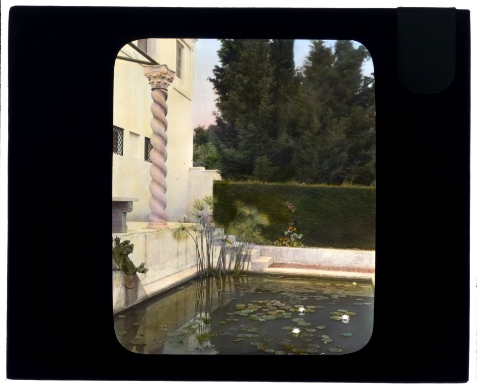 El Fureidis, James Waldron Gillespie house, Parra Grande Lane, Montecito, California. Lily pool on terrace with Pacific Ocean view LCCN2007685036