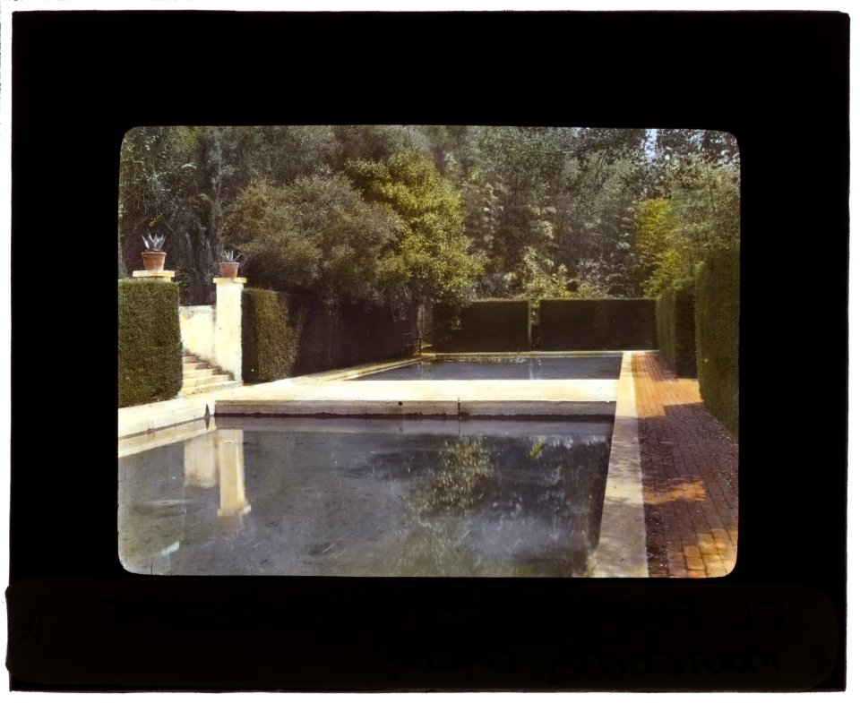 El Fureidis, James Waldron Gillespie house, Parra Grande Lane, Montecito, California. Water terrace on stairs to casino LCCN2007684892