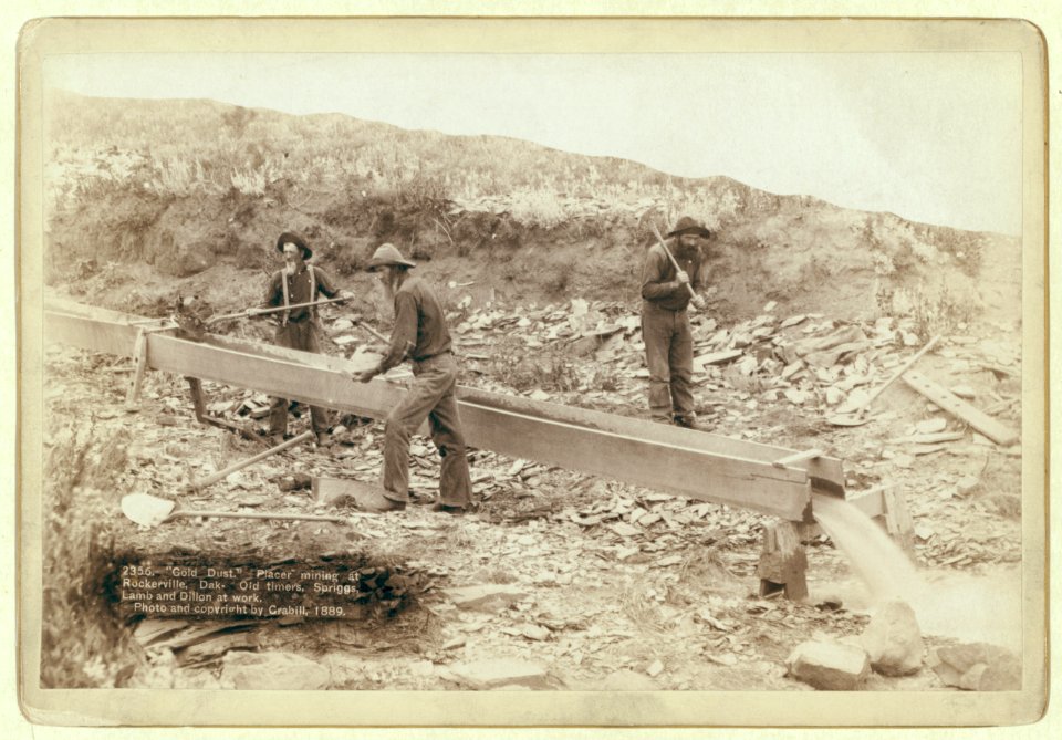 Gold Dust. Placer mining at Rockerville, Dak. Old timers, Spriggs, Lamb and Dillon at work LCCN99613953