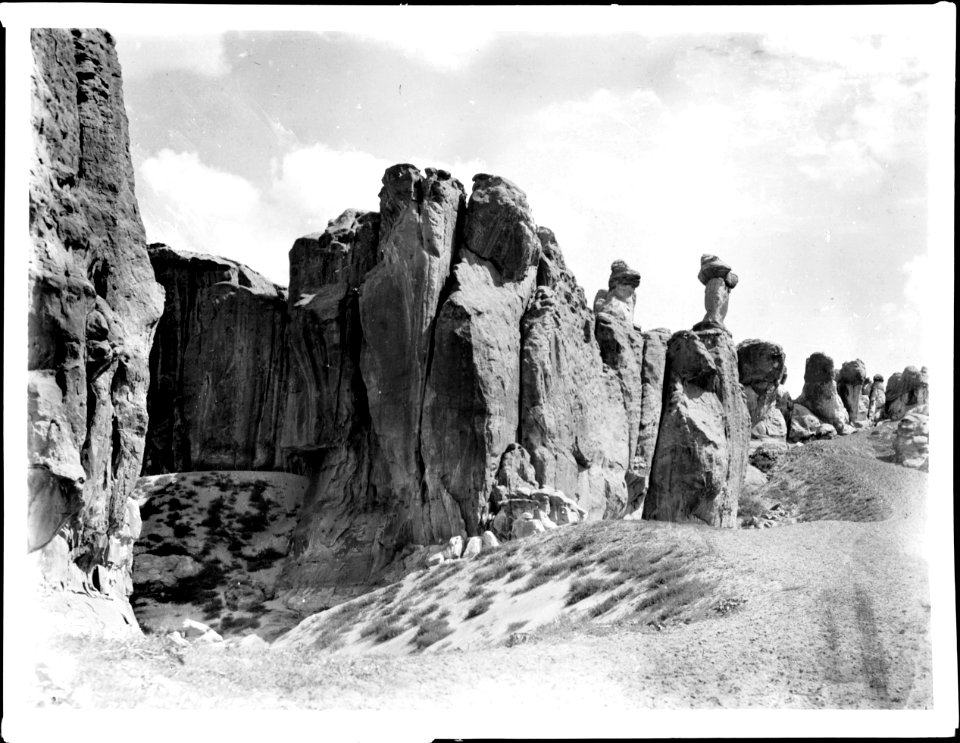 Grotesque formation of the rock walls, Acoma, ca.1900 (CHS-4520)