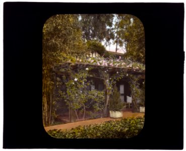 Inellan, Walter Douglas house, Channel Drive, Montecito, California. Porch LCCN2007684909