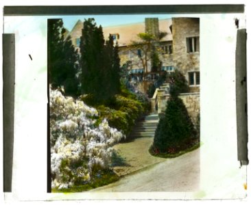 Killenworth, George Dupont Pratt house, Glen Cove, New York. Steps to terrace LCCN2008680002