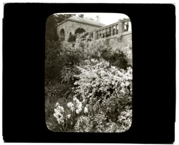 Killenworth, George Dupont Pratt house, Glen Cove, New York. View to tea pavilion LCCN2008680136