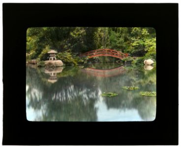Marshfield, George Woodward Wickersham house, Cedarhurst, New York. Bridge to guest's island in Japanese garden LCCN2007685143