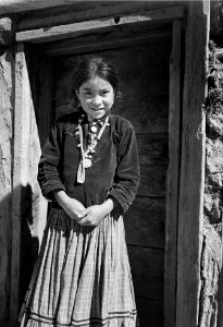 Navajo Girl, Canyon de Chelle, Arizona. (Canyon de Chelly National Monument) (vertical orientation), 1933 - 1942 - NARA - 519948