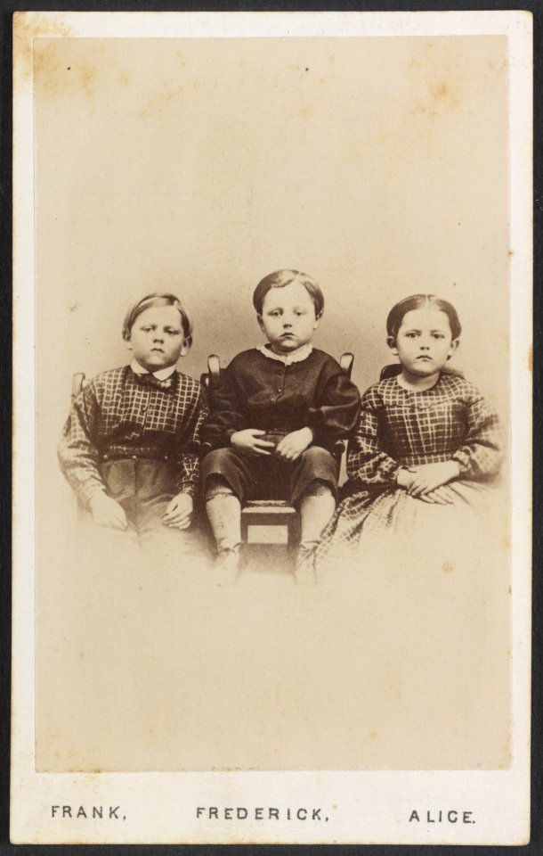The children of the battle field - Wenderoth, Taylor & Brown, 912-914 Chestnut Street, Philadelphia. LCCN2012650047
