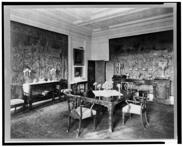 The Causeway, James Parmelee house, 3100 Macomb Street, Washington, D.C. Interior, dining room) - photo by Frances Benjamin Johnston LCCN2002709154