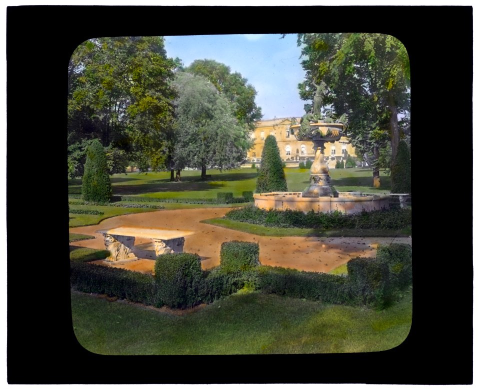 The Elms, Edward Julius Berwind, 367 Bellevue Avenue, Newport, Rhode Island. Fountain LCCN2008676047