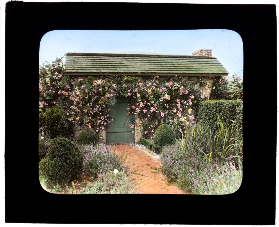 The Dunes, Frank Bestow Wiborg house, Highway Behind the Pond, East Hampton, New York. Garden house door LCCN2007685150