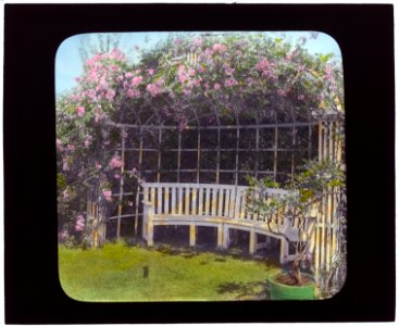 The Fens, Lorenzo Easton Woodhouse house, Huntting Lane, East Hampton, New York. Bench LCCN2007685968