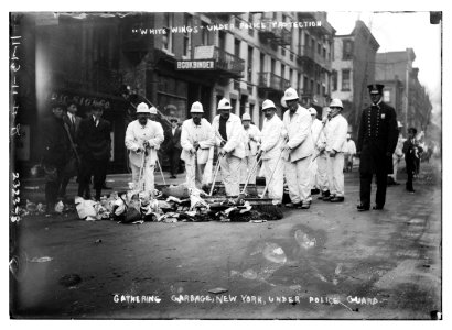White Wings under police protection LCCN2014689878