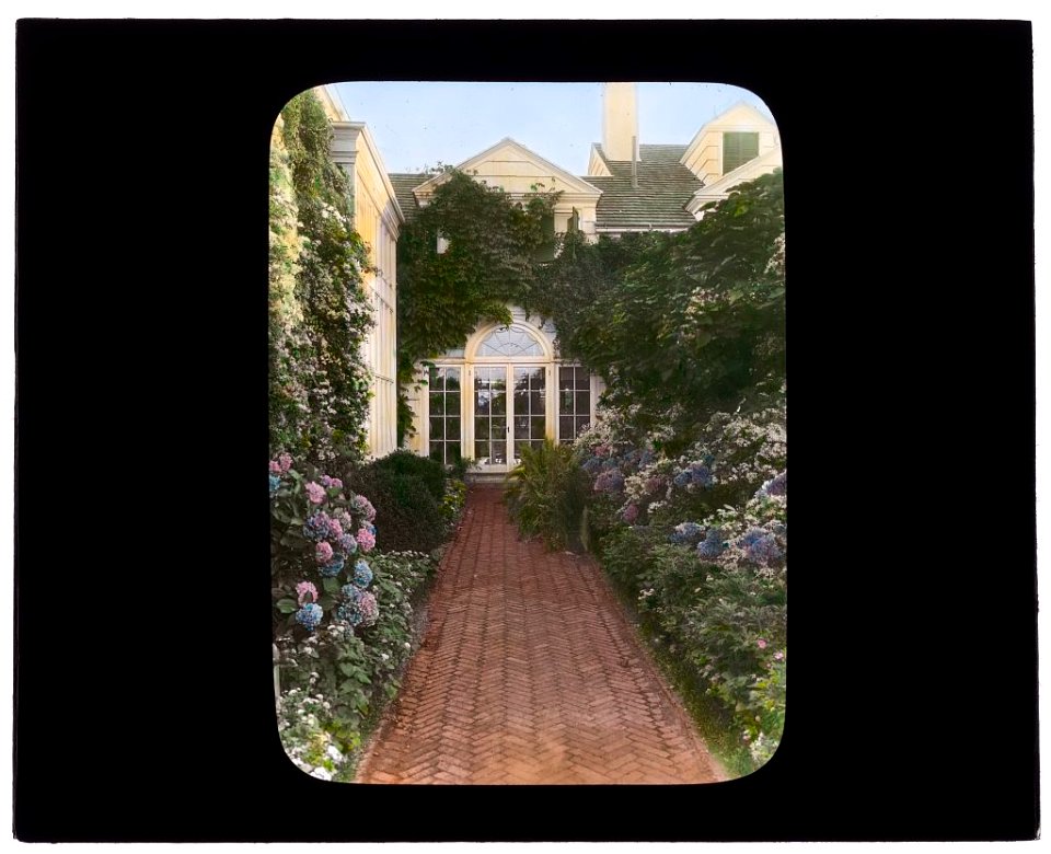 The Orchard, James Lawrence Breese house, 151 Hill Street, Southampton, New York. Conservatory entrance LCCN2008675796
