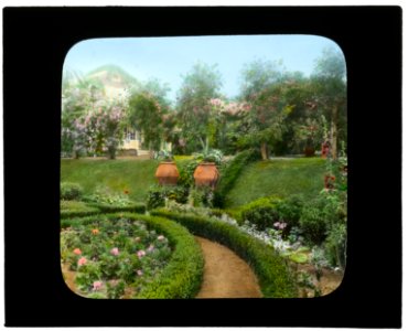 The Steppingstones, Annie May Hegeman house, Art Village, Southampton, New York. Sunken garden LCCN2008675787