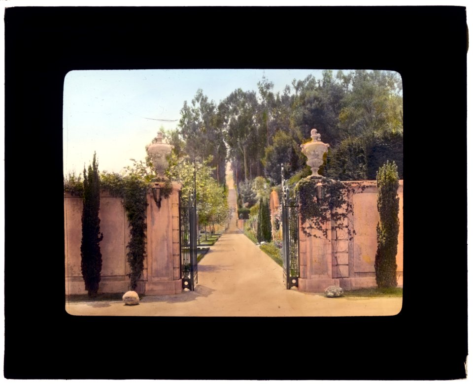 Villa Rose, Joseph Donahoe Grant house, 2260 Redington Road, Hillsborough, California. Garden gate LCCN2007684867