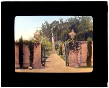 Villa Rose, Joseph Donahoe Grant house, 2260 Redington Road, Hillsborough, California. Garden gate LCCN2007684867