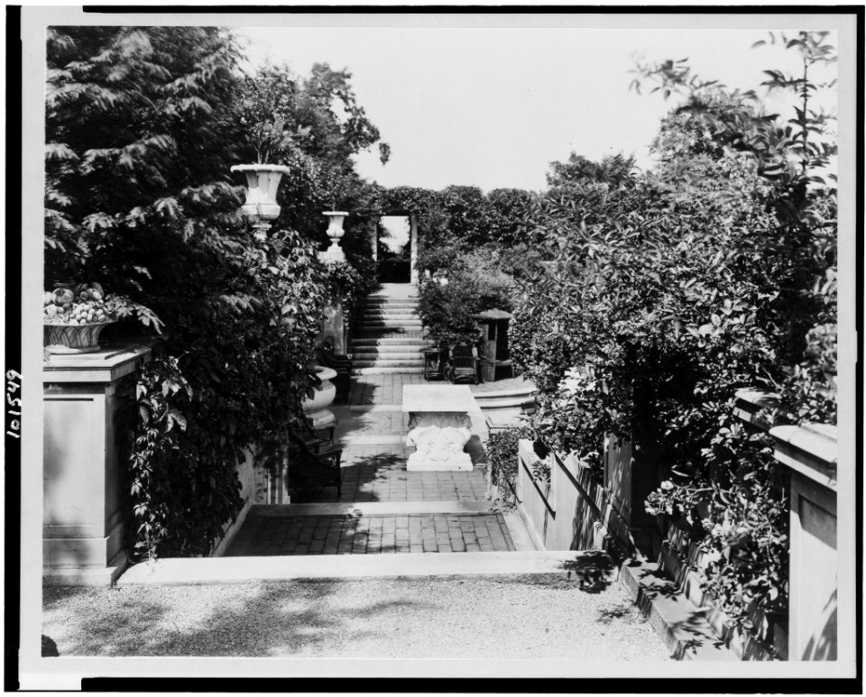 Weld, Larz Anderson house, 151 Newton Street, Brookline, Massachusetts. Italian Garden stairway LCCN90711098