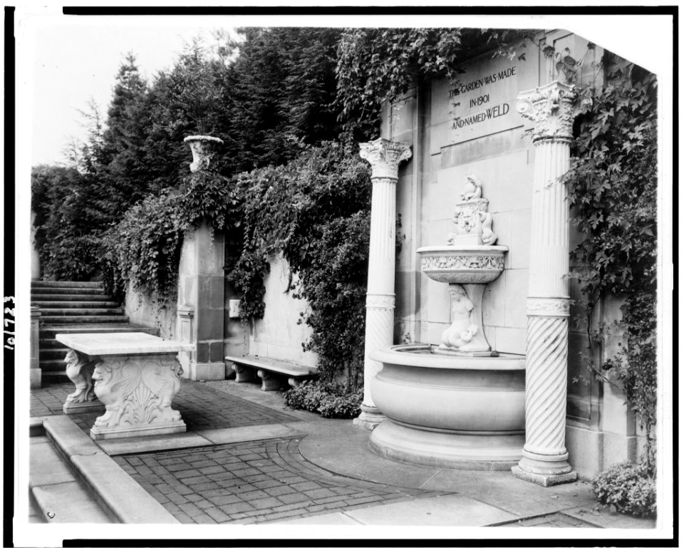 Weld, Larz Anderson house, 151 Newton Street, Brookline, Massachusetts. Italian Garden terrace LCCN90713252