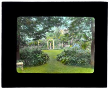 Westlawn, Edward Tiffany Dyer house, Great Plains Road, Southampton, New York. View to sculpture LCCN2008675729