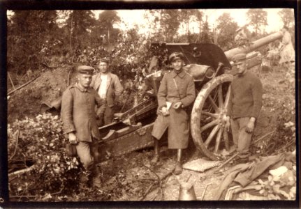 (Artilleurs allemands devant leur canon) - Fonds Berthelé - 49Fi1712
