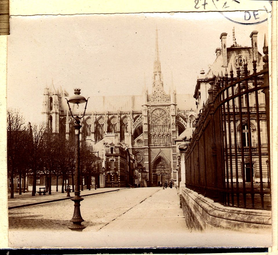(Amiens. La cathédrale et sa place) - Fonds Berthelé - 49Fi1879-27