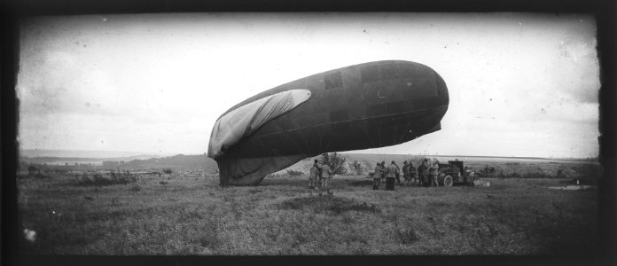 (Berzy. Petit ballon captif. 180 m3 et son treuil) - Fonds Berthelé - 49Fi1608