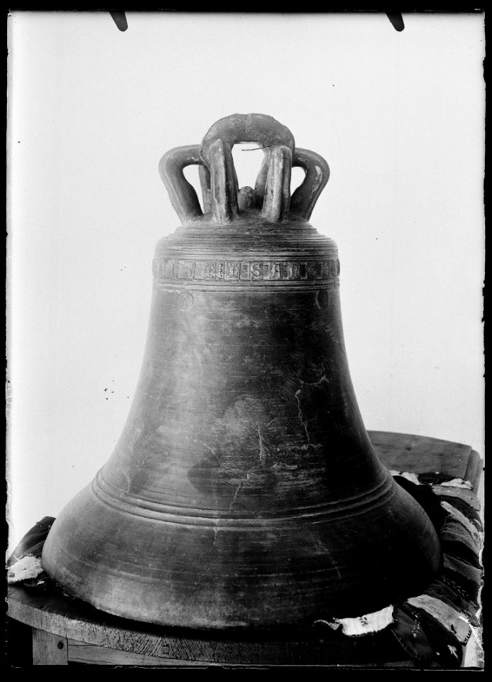 (Cloche) - Fonds Berthelé - 49Fi1507