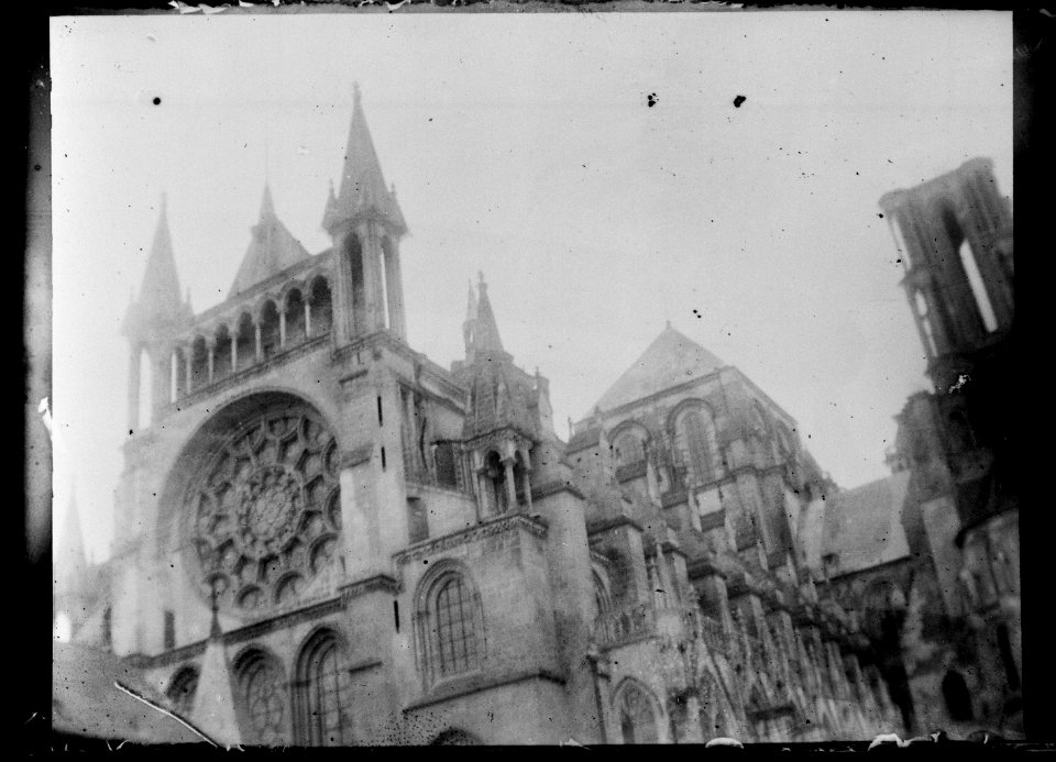 (Edifice religieux. Cathédrale ^) - Fonds Berthelé - 49Fi1502