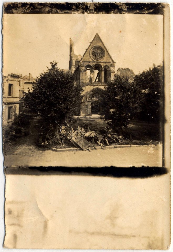 (Eglise en ruine) - Fonds Berthelé - 49Fi1749