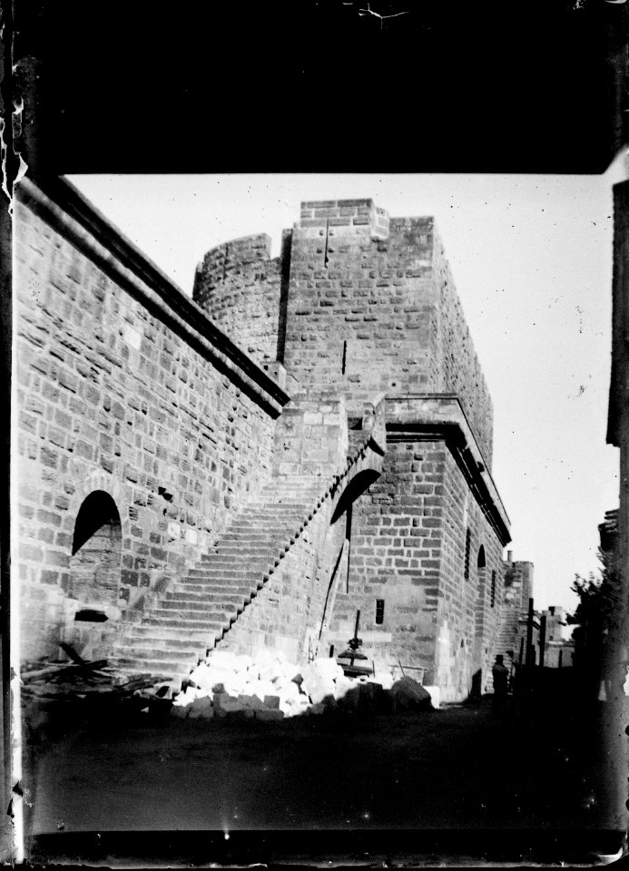 (Enceinte médiévale d'Aigues-Mortes) - Fonds Berthelé - 49Fi1477