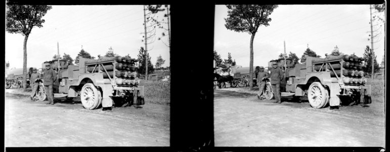 (Ferme de Piemont). Voiture à tubes d'hydrogène - Fonds Berthelé - 49Fi746