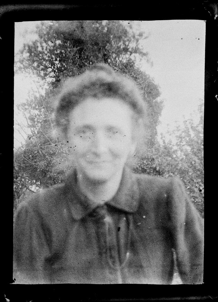 (Femme d'âge mûr) - Fonds Berthelé - 49Fi1418