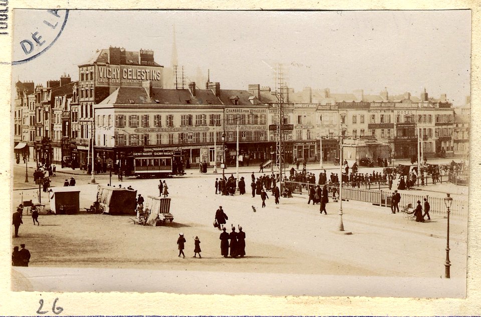 (La place de la gare à Amiens) - Fonds Berthelé - 49Fi1879-26