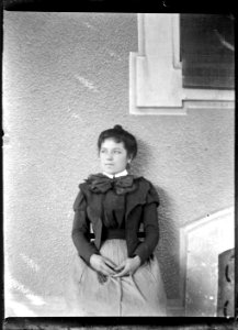 (Jeune femme) - Fonds Berthelé - 49Fi1359 photo