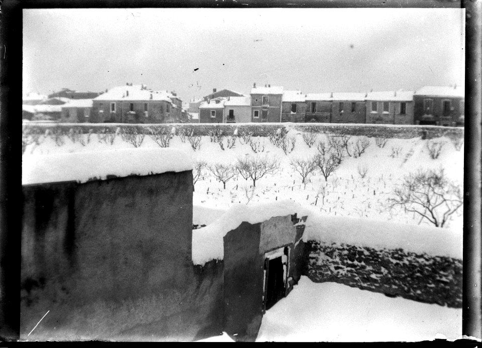 (Paysage urbanisé sous la neige) - Fonds Berthelé - 49Fi1498
