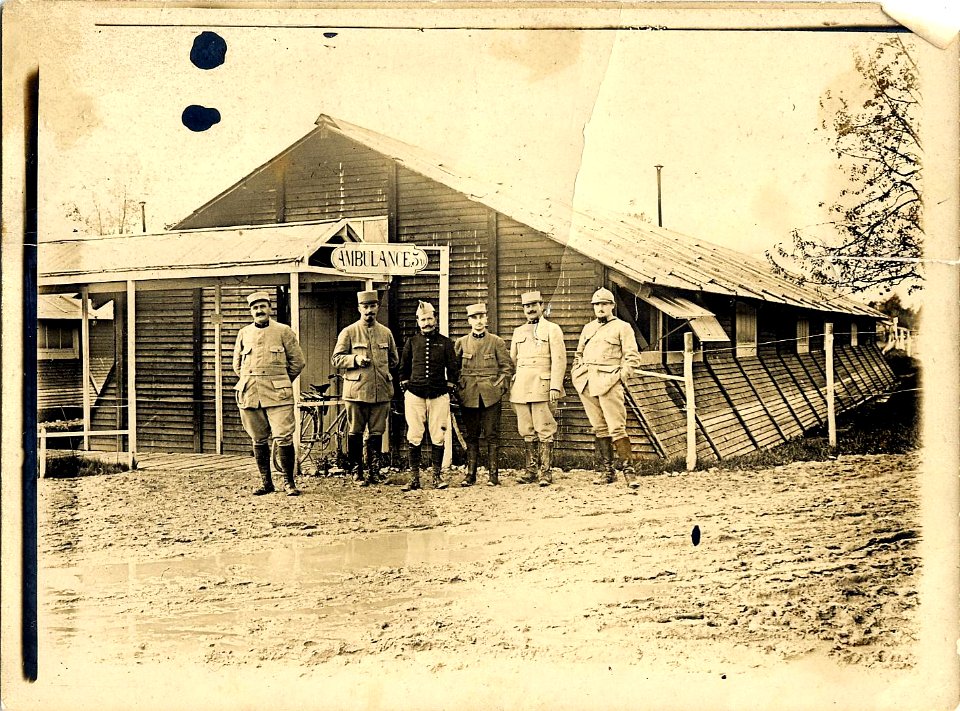 (Officiers de l'Ambulance de Cuperly) - Fonds Berthelé - 49Fi1894