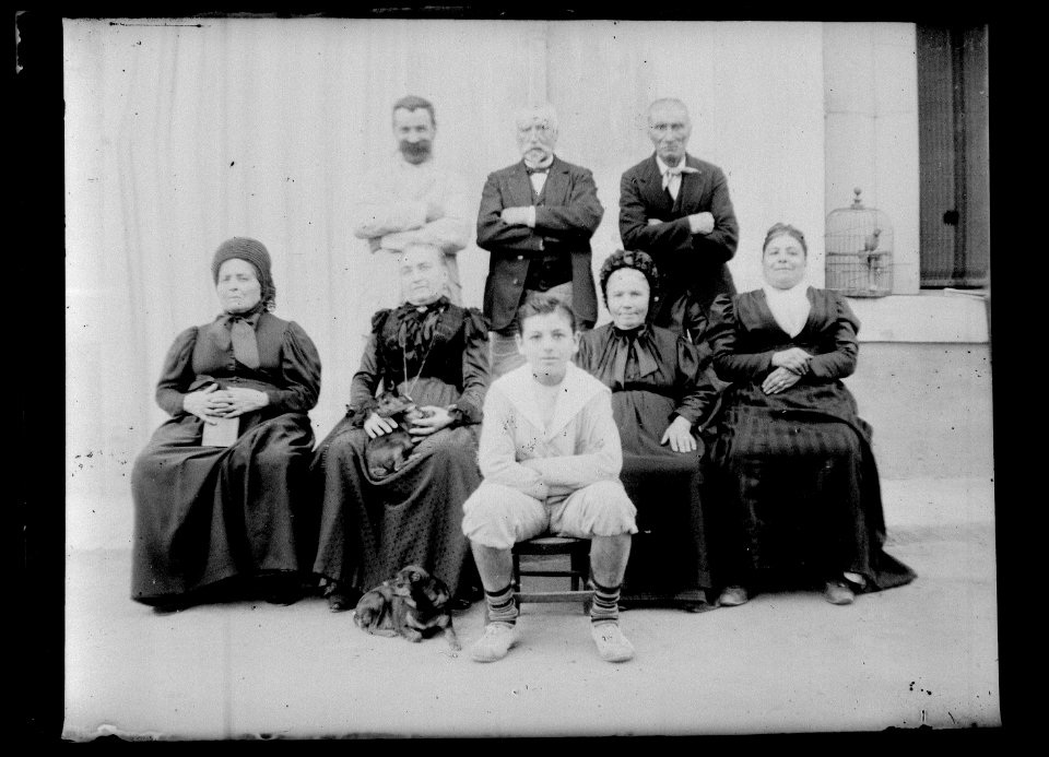 (Photo de famille) - Fonds Berthelé - 49Fi1365