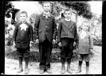 (Photo de groupe) - Fonds Berthelé - 49Fi1369