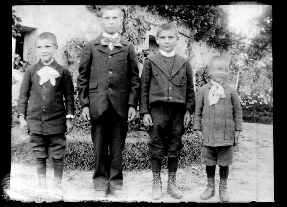 (Photo de groupe) - Fonds Berthelé - 49Fi1388