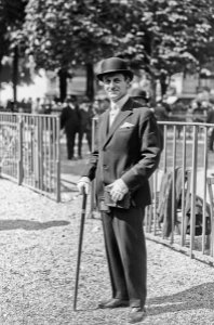 (Pierre) Wertheimer (propriétaire du cheval Epinard, à l'hippodrome de Saint-Cloud, lors du match contre le cheval Sir Gallahad, le 19 mai 1924) - (photographie de presse) - (Agence Rol)