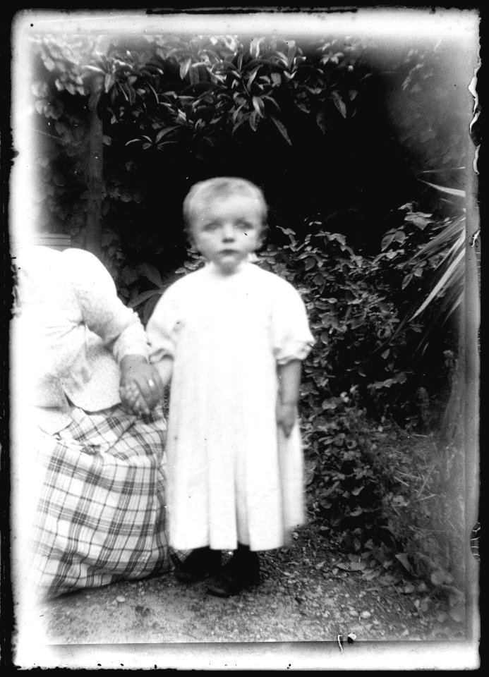 (Portrait d'un enfant) - Fonds Berthelé - 49Fi1353