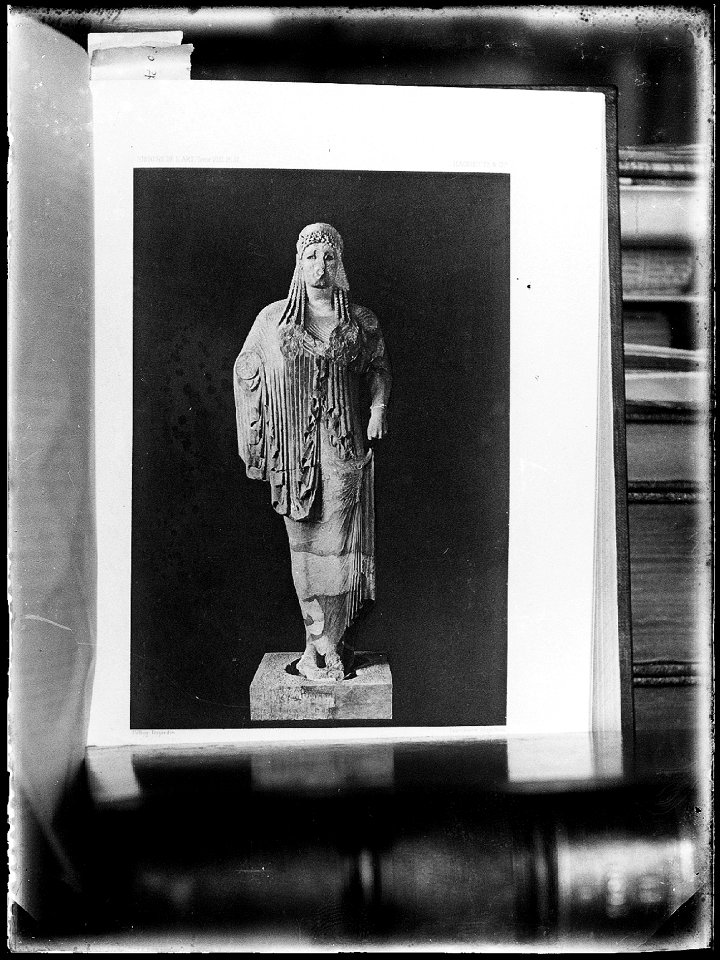 (Reproduction d'une statuette) - Fonds Berthelé - 49Fi1568