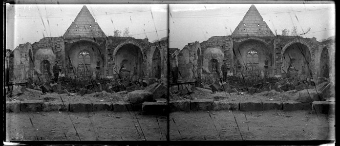 (Ruines d'une église) - Fonds Berthelé - 49Fi1063
